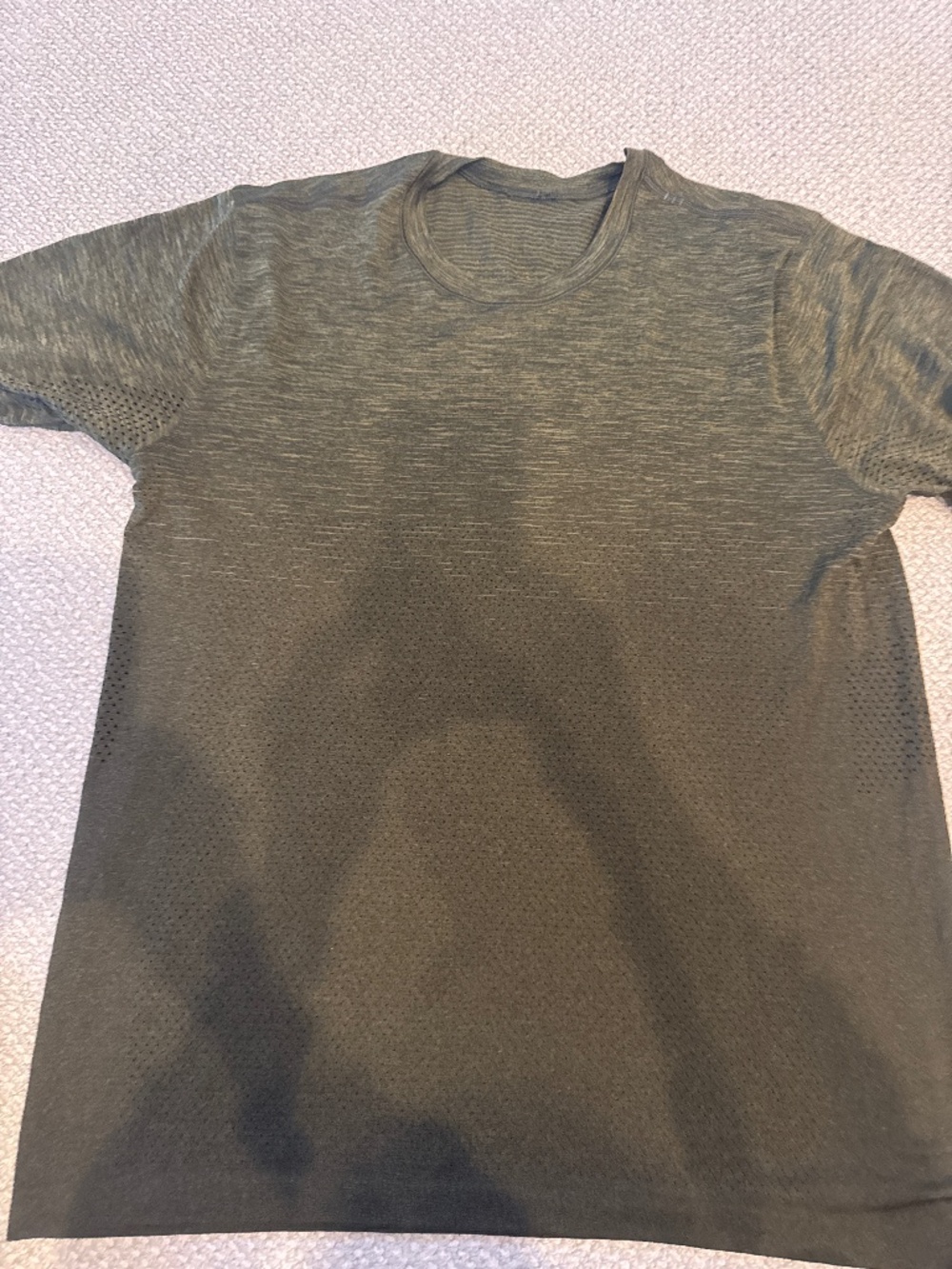 Lululemon men’s shirt